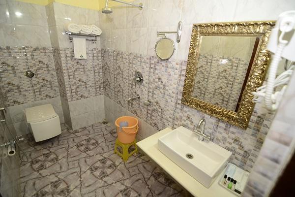 Hotel Little Palace Dibrugarh Экстерьер фото