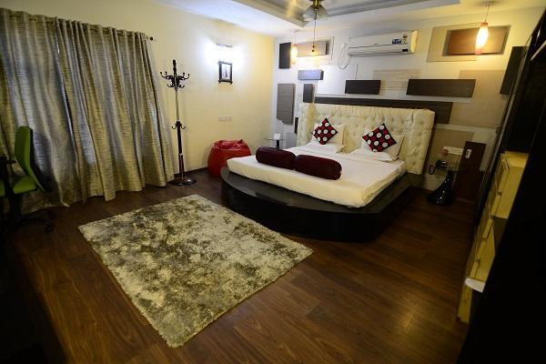 Hotel Little Palace Dibrugarh Экстерьер фото