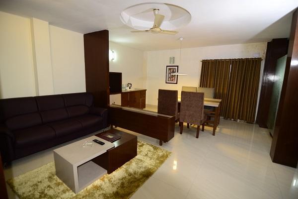 Hotel Little Palace Dibrugarh Экстерьер фото